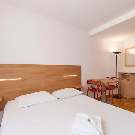 Residhotel Vieux Port-2